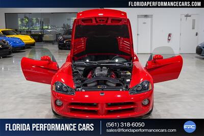 2006 Dodge Viper SRT-10   - Photo 37 - Riviera Beach, FL 33407