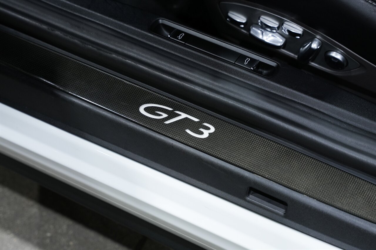 2015 Porsche 911 GT3 photo 56