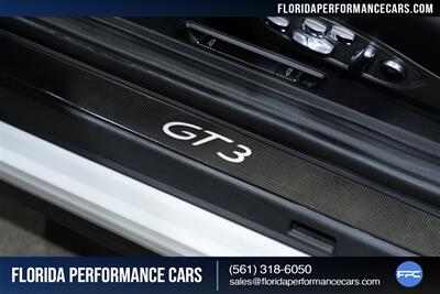 2015 Porsche 911 GT3   - Photo 62 - Riviera Beach, FL 33407