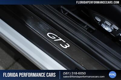 2015 Porsche 911 GT3   - Photo 62 - Riviera Beach, FL 33407