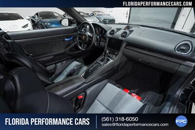 2023 Porsche 718 Cayman GT4 RS   - Photo 29 - Riviera Beach, FL 33407