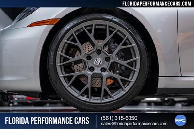 2024 Porsche 911 Carrera T   - Photo 12 - Riviera Beach, FL 33407