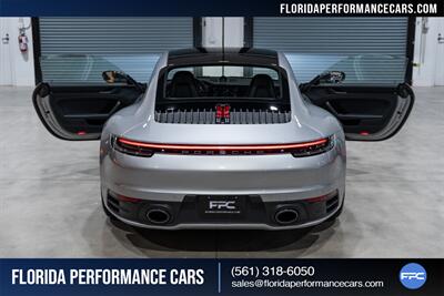 2024 Porsche 911 Carrera T   - Photo 37 - Riviera Beach, FL 33407