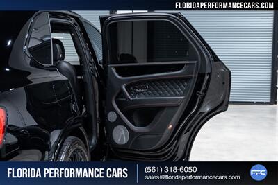 2017 Bentley Bentayga W12   - Photo 30 - Riviera Beach, FL 33407