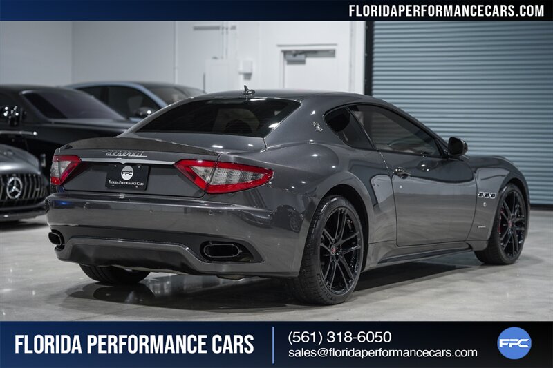 2017 Maserati GranTurismo MC Centennial   - Photo 16 - Riviera Beach, FL 33407