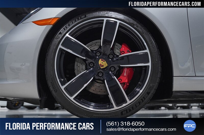 2019 Porsche 911 Carrera 4S   - Photo 11 - Riviera Beach, FL 33407