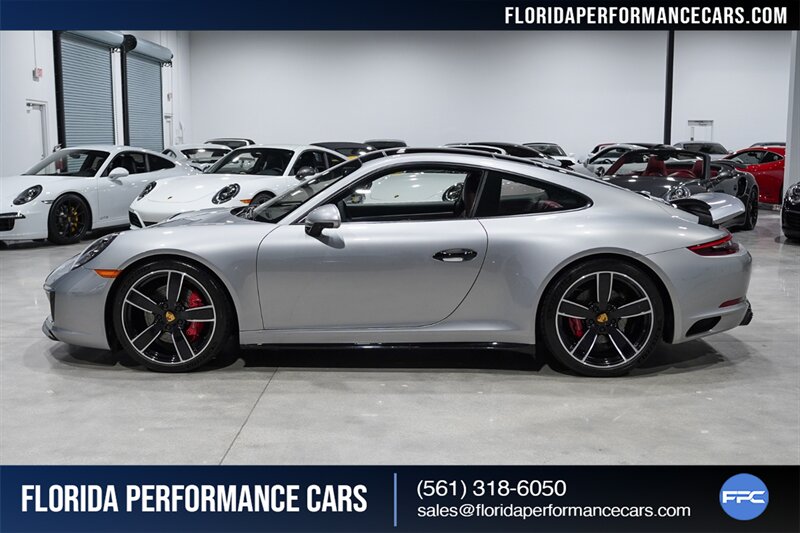 2019 Porsche 911 Carrera 4S   - Photo 3 - Riviera Beach, FL 33407