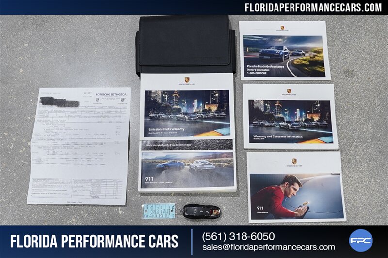 2019 Porsche 911 Carrera 4S   - Photo 18 - Riviera Beach, FL 33407