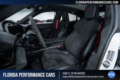 2023 Porsche Taycan GTS - Photo 19 - Riviera Beach, FL 33407