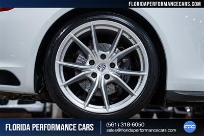 2019 Porsche 911 Carrera 4 - Photo 41 - Riviera Beach, FL 33407