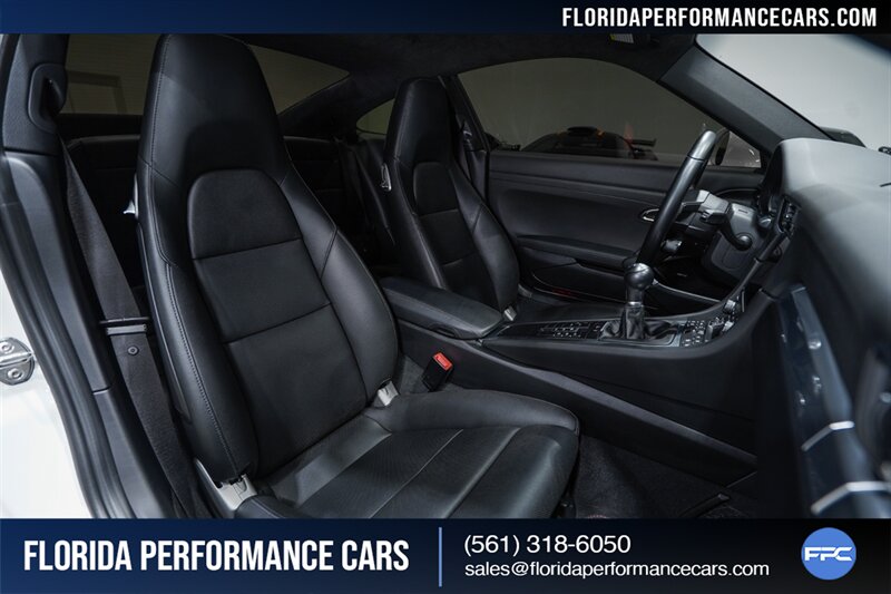 2017 Porsche 911 Carrera S   - Photo 28 - Riviera Beach, FL 33407