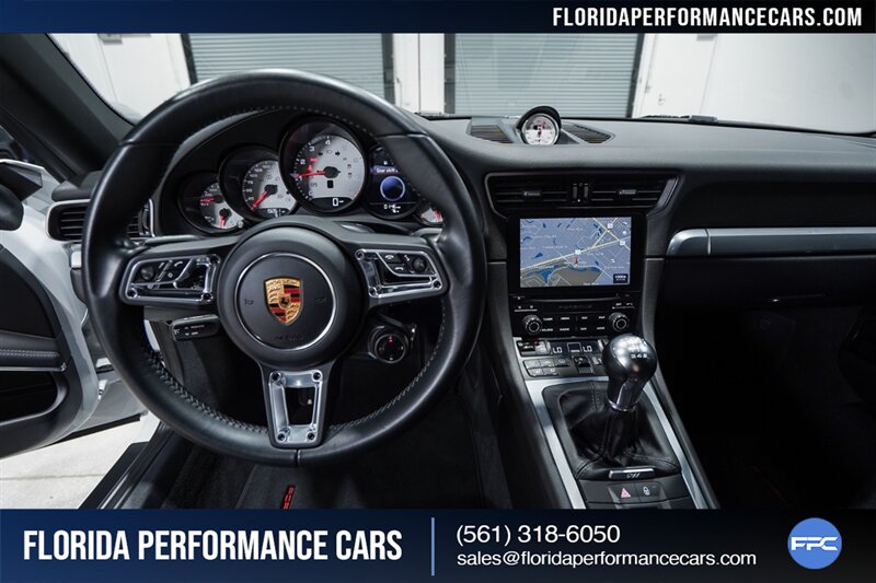 2017 Porsche 911 Carrera S   - Photo 21 - Riviera Beach, FL 33407