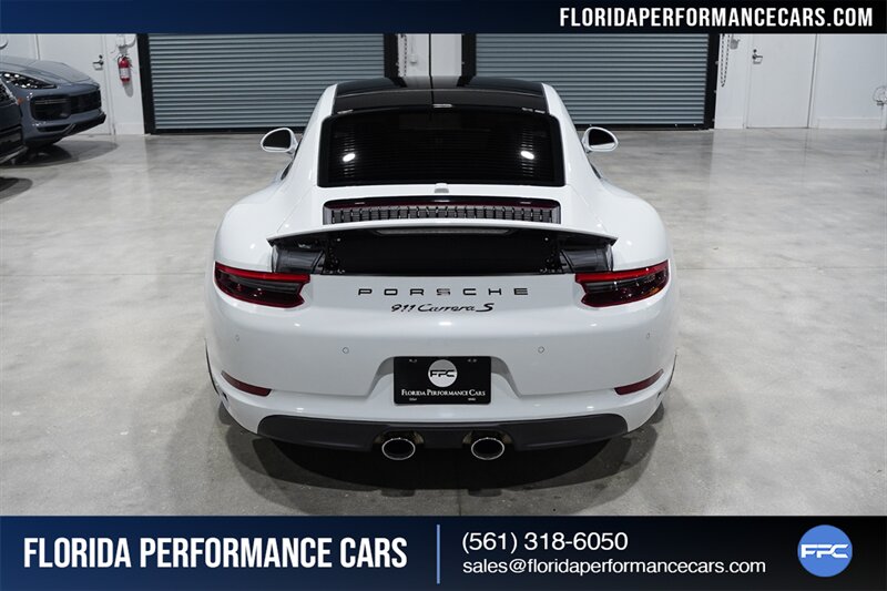 2017 Porsche 911 Carrera S   - Photo 5 - Riviera Beach, FL 33407