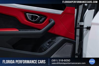 2019 Lamborghini Urus   - Photo 26 - Riviera Beach, FL 33407