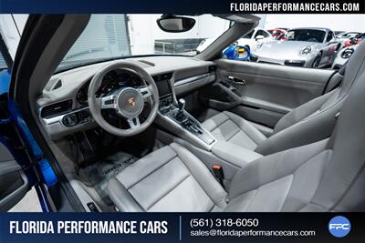 2015 Porsche 911 Targa 4 - Photo 21 - Riviera Beach, FL 33407