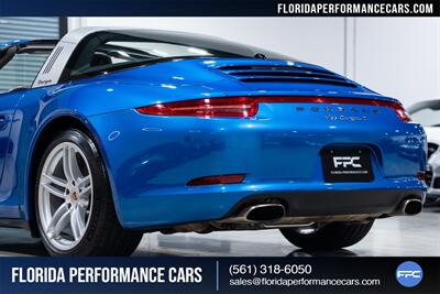 2015 Porsche 911 Targa 4 - Photo 19 - Riviera Beach, FL 33407
