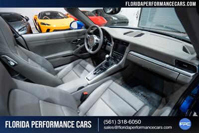 2015 Porsche 911 Targa 4 - Photo 31 - Riviera Beach, FL 33407