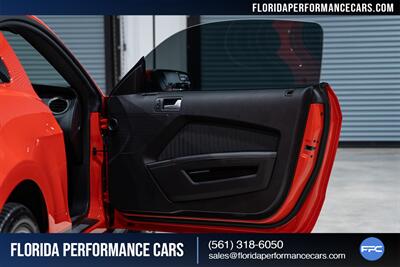 2012 Ford Mustang Boss 302   - Photo 33 - Riviera Beach, FL 33407