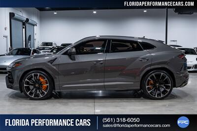 2021 Lamborghini Urus   - Photo 3 - Riviera Beach, FL 33407