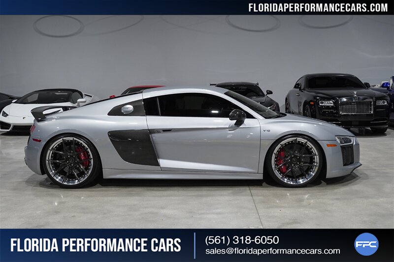 2017 Audi R8 5.2 quattro V10 Plus   - Photo 7 - Riviera Beach, FL 33407