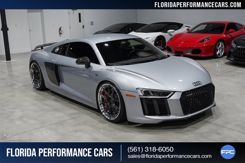 2017 Audi R8 5.2 quattro V10 Plus   - Photo 8 - Riviera Beach, FL 33407