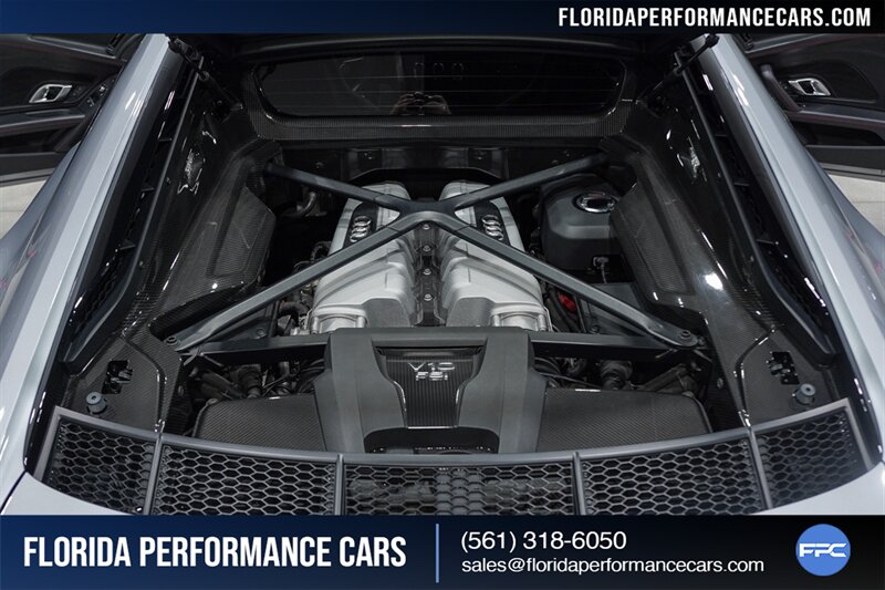 2017 Audi R8 5.2 quattro V10 Plus   - Photo 41 - Riviera Beach, FL 33407