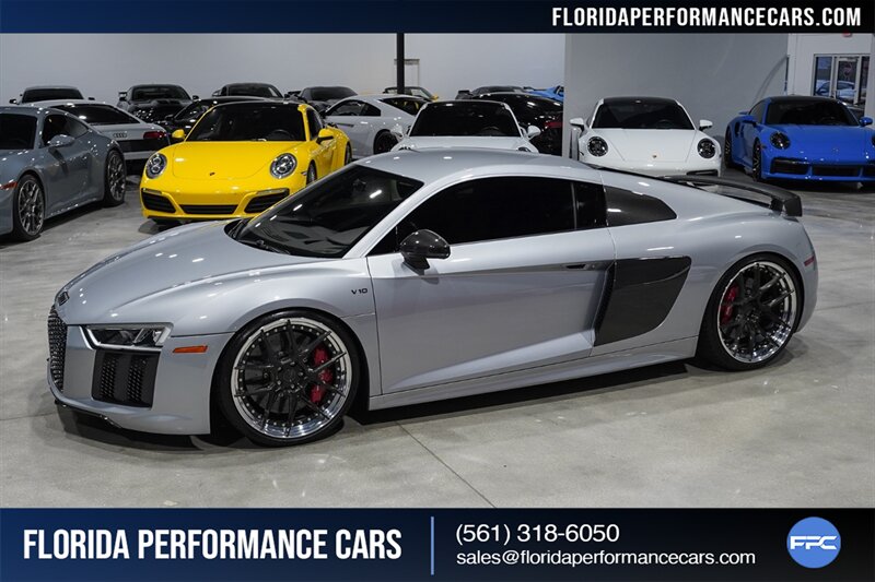 2017 Audi R8 5.2 quattro V10 Plus   - Photo 2 - Riviera Beach, FL 33407