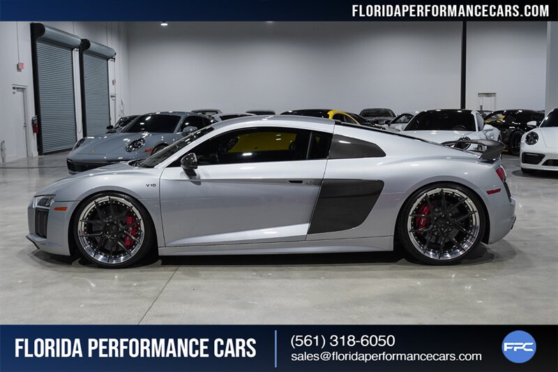 2017 Audi R8 5.2 quattro V10 Plus   - Photo 3 - Riviera Beach, FL 33407