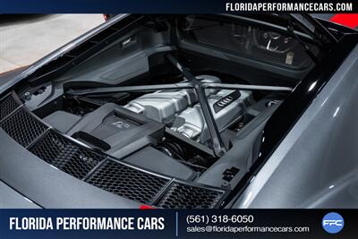 2018 Audi R8 5.2 V10 RWS   - Photo 41 - Riviera Beach, FL 33407