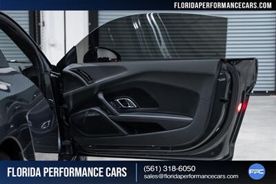 2018 Audi R8 5.2 V10 RWS   - Photo 31 - Riviera Beach, FL 33407