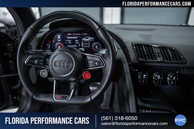 2018 Audi R8 5.2 V10 RWS   - Photo 44 - Riviera Beach, FL 33407