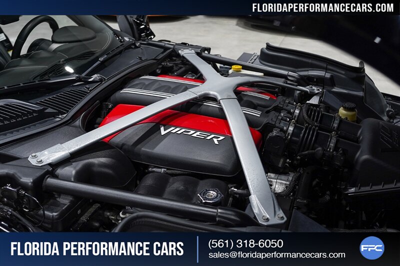 2014 Dodge SRT Viper GTS   - Photo 38 - Riviera Beach, FL 33407