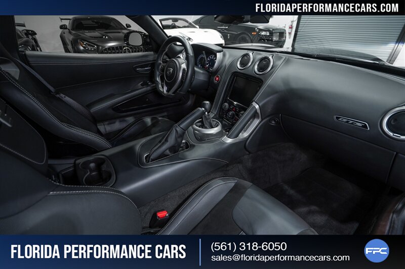 2014 Dodge SRT Viper GTS   - Photo 27 - Riviera Beach, FL 33407