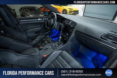 2019 Volkswagen Golf R 4Motion - Photo 34 - Riviera Beach, FL 33407