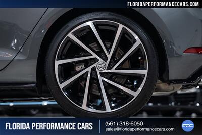2019 Volkswagen Golf R 4Motion - Photo 12 - Riviera Beach, FL 33407