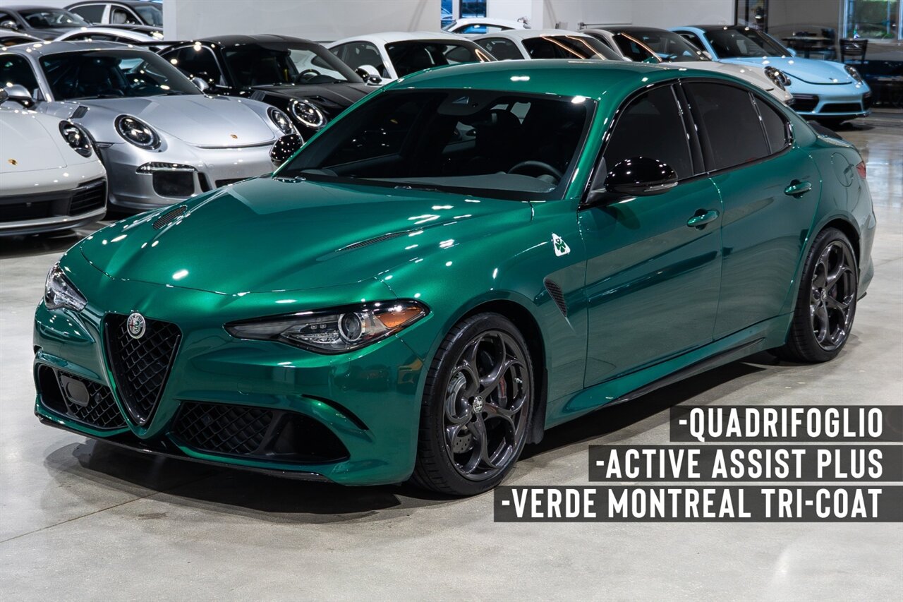 2023 Alfa Romeo Giulia Quadrifoglio   - Photo 1 - Riviera Beach, FL 33407