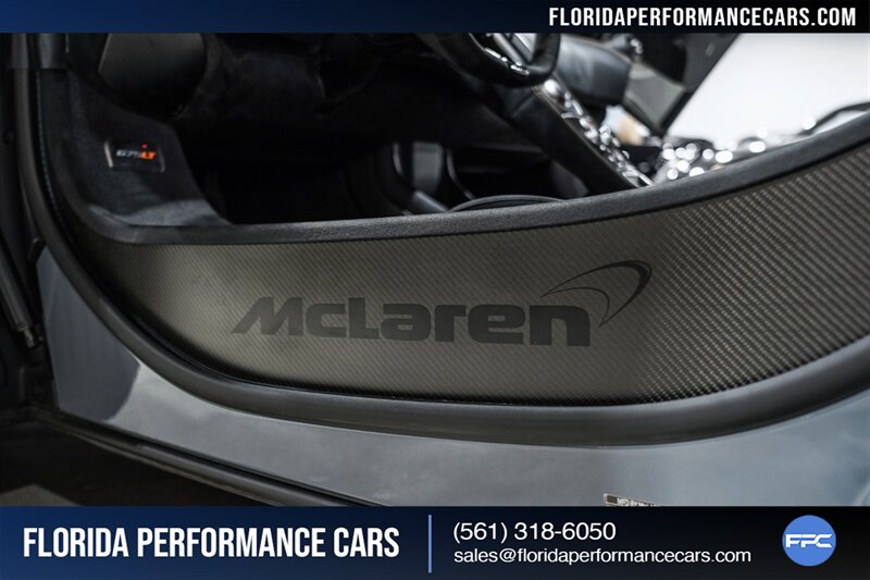 2016 McLaren 675LT   - Photo 54 - Riviera Beach, FL 33407