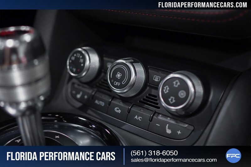 2014 Audi R8 5.2 quattro Spyder   - Photo 52 - Riviera Beach, FL 33407