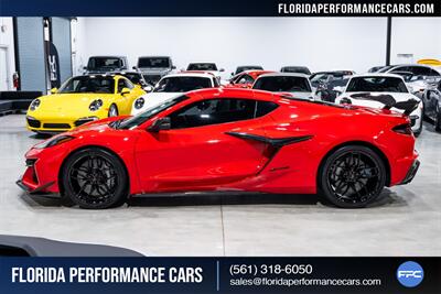 2025 Chevrolet Corvette Z06 - Photo 3 - Riviera Beach, FL 33407
