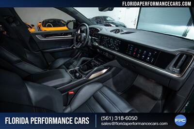 2024 Porsche Cayenne Turbo GT - Photo 34 - Riviera Beach, FL 33407