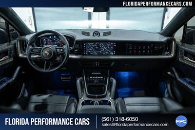 2024 Porsche Cayenne Turbo GT - Photo 20 - Riviera Beach, FL 33407