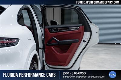 2023 Porsche Cayenne E-Hybrid Coupe Platinum   - Photo 31 - Riviera Beach, FL 33407