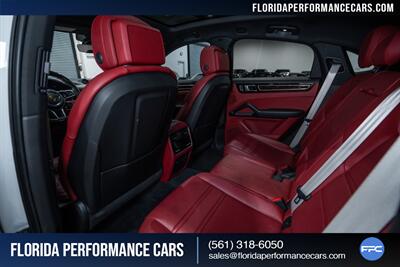 2023 Porsche Cayenne E-Hybrid Coupe Platinum   - Photo 29 - Riviera Beach, FL 33407