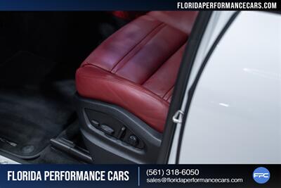 2023 Porsche Cayenne E-Hybrid Coupe Platinum   - Photo 24 - Riviera Beach, FL 33407