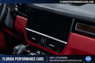 2023 Porsche Cayenne E-Hybrid Coupe Platinum   - Photo 64 - Riviera Beach, FL 33407