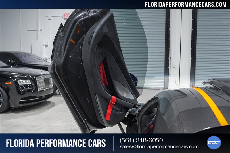 2020 McLaren 620R   - Photo 29 - Riviera Beach, FL 33407