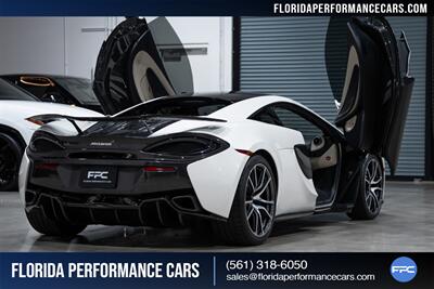 2017 McLaren 570S   - Photo 15 - Riviera Beach, FL 33407
