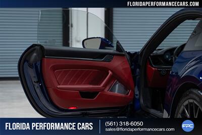 2023 Porsche 911 Carrera 4 GTS   - Photo 23 - Riviera Beach, FL 33407
