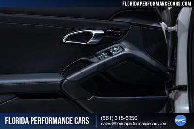 2019 Porsche 718 Cayman S   - Photo 24 - Riviera Beach, FL 33407