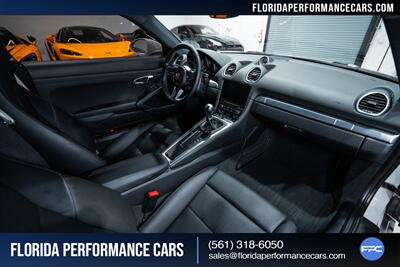 2019 Porsche 718 Cayman S   - Photo 30 - Riviera Beach, FL 33407